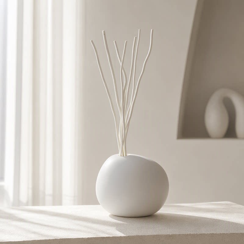 Flameless Aroma Diffuser Gift Box - White Ceramic